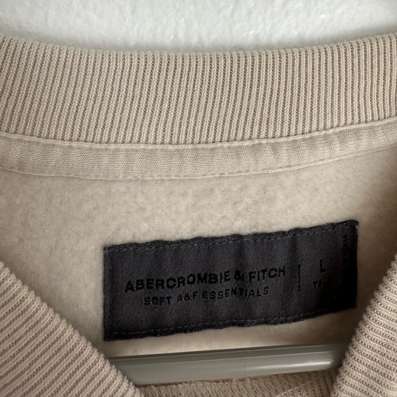 Abercrombie & Fitch Beige Crewneck Sweater with Bird Design - Picture 5 of 7